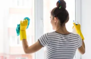3 простых способа вымыть окна без разводов за 5 минут