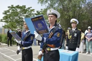 В Актау военные моряки приняли военную присягу
