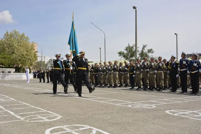 В Актау военные моряки приняли военную присягу