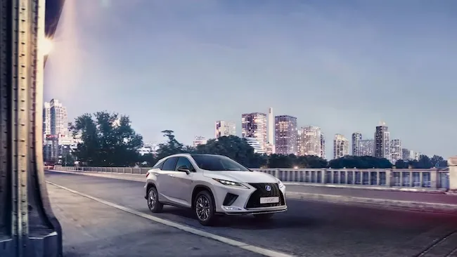 Lexus RX 2022: Заманауи технологиялар мен жайлылық