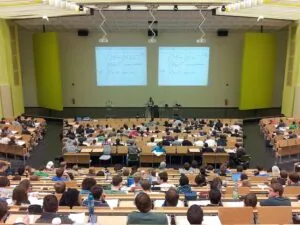Курсы чешского языка, как помощь в поступлении в Чехию