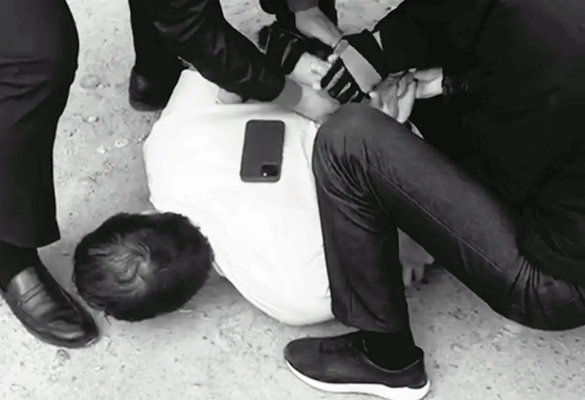 Пытался сбросить улики. водитель выбросил мефедрон из окна авто в пригороде Актау