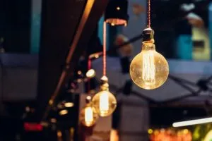 Филаментные лампы в коммерческом освещении