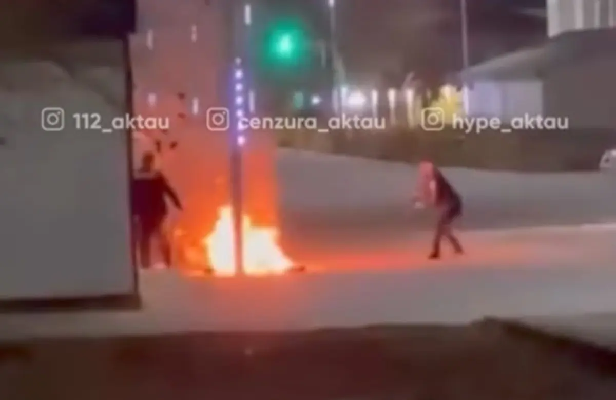 В Мангистау мужчина облил себя жидкостью и пытался совершить самоподжог