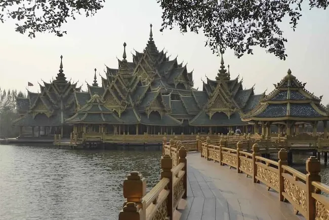 Музей под открытым небом Ancient Siam Музей под открытым небом Ancient Siam