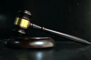 Хайп довел до суда: в Актау подростка наказали за оскорбление полицейских в TikTok