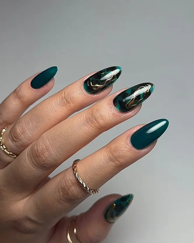 Цвета удачи и морские блики: как цвет ногтей поможет привлечь капитал в новом году Цвета удачи и морские блики: как цвет ногтей поможет привлечь капитал в новом году