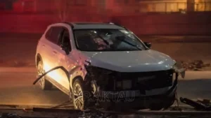 В Актау наказали иностранца за пьяную езду во дворе 8 микрорайона