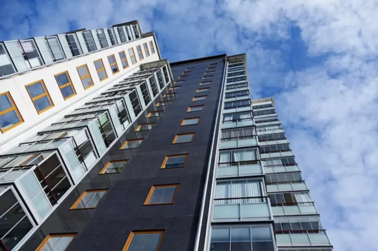 С 1 февраля в Казахстане ужесточают правила для многоквартирных домов