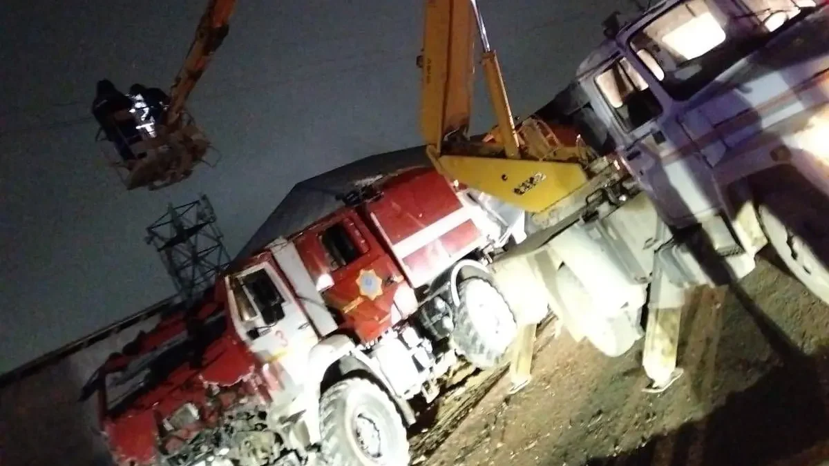 В Актау пожарная машина влетела в дом и убила ребенка: все что известно на это время