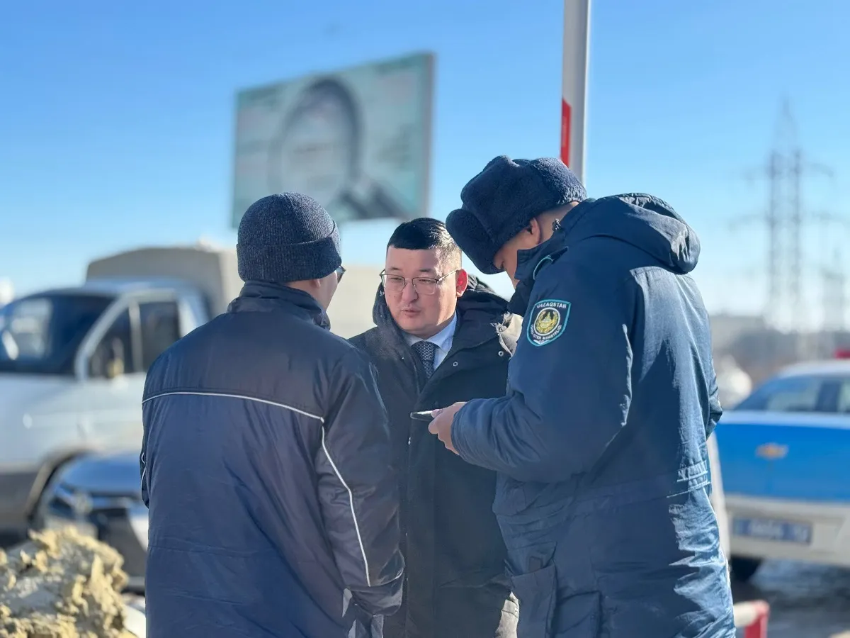 Владельца ТЦ «Жігер» в Актау наказали за беспорядок на стройплощадке