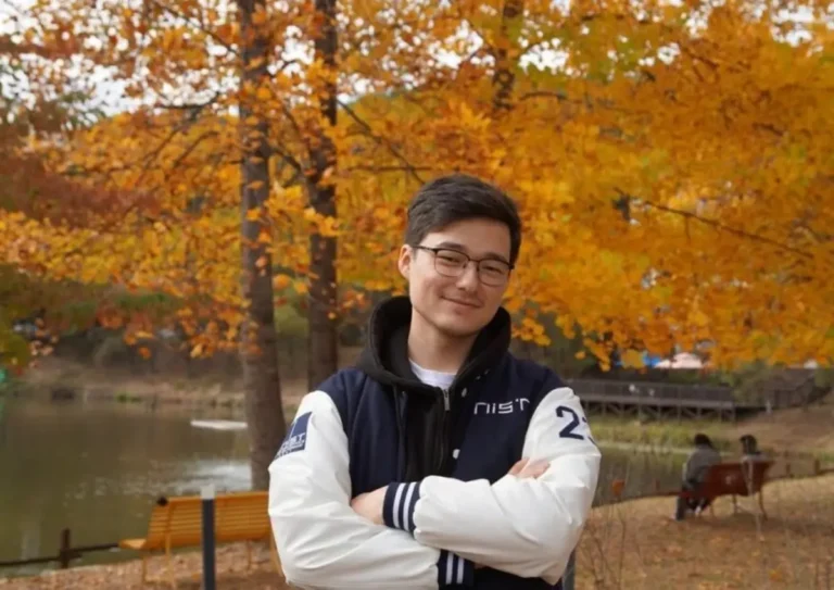 Химик из Актау покорил Nature роботом, что создает лекарства