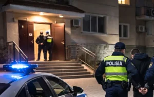 Штурм квартиры и ИВС: ночной отдых в Актау закончился тюремной камерой