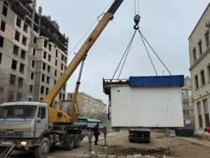 Незаконные ларьки пошли под снос в 11 и 12 микрорайонах Актау