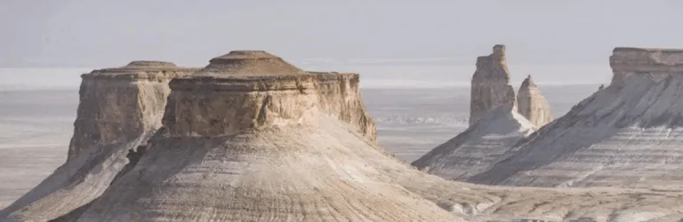 Ущелье Бозжыра в Мангистау вошло в ТОП-10 самых красивых пустынь мира