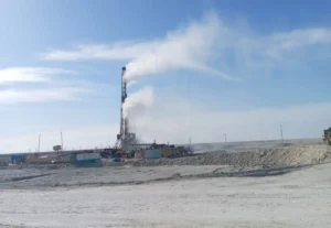 Ситуация на Каратуруне: газа нет, бьет 20-метровый фонтан воды