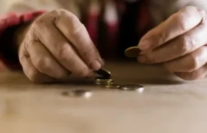 К 2031 году женщины будут выходить на заслуженный отдых в 63 года: разбор новых правил и исключений